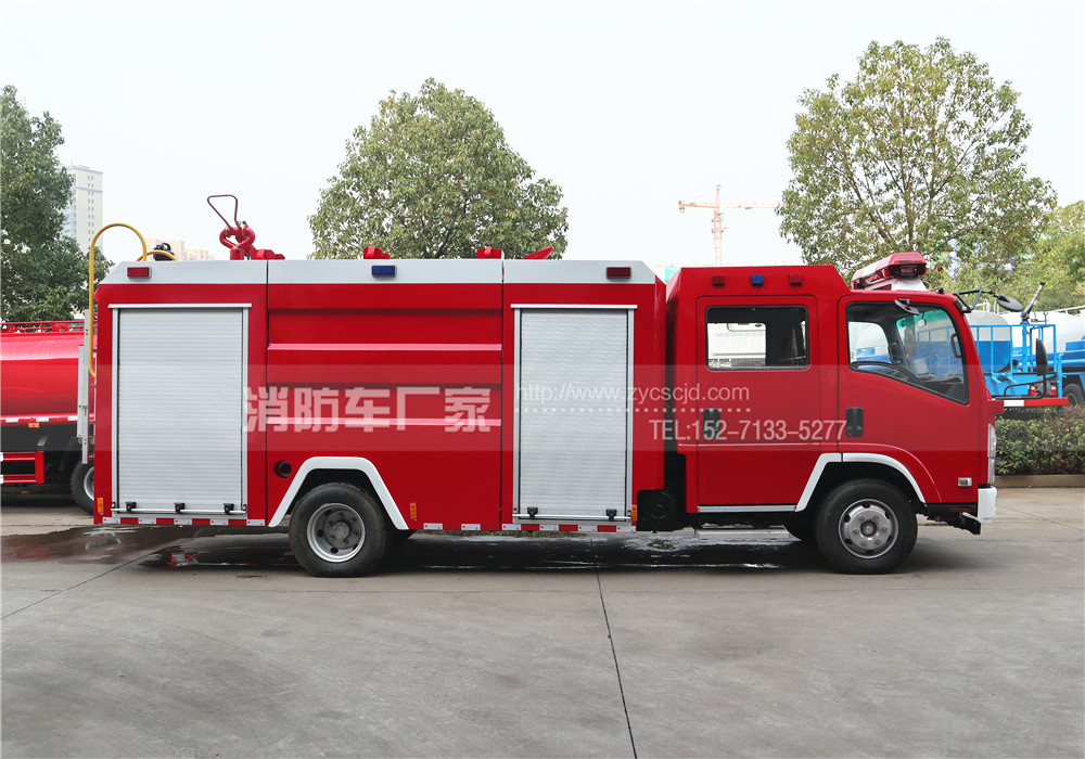 �¿���ʮ�700P 3.5������܇����DƬ