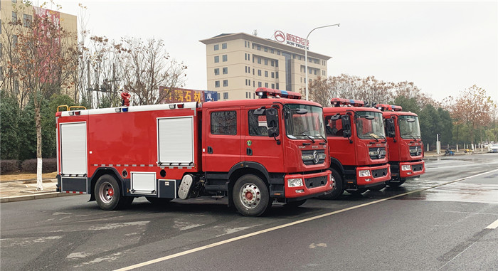 ����ʯ��ɽ�Ñ�(h��)���ƣ�3�_(t��i)�|�L(f��ng)D9��ĭ����܇(ch��)(8��)